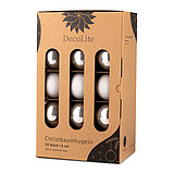 decolite-christbaumkugeln-6-cm-grau-144560630005.jpg Ein 30er Pack Christbaumkugeln in Grau mit 6cm Durchmesser von DecoLite in einer dekorativen Schachtel.