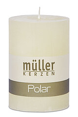 Eine Polar Stumpenkerze von Müller Kerzenfabrik in der Größe 10x6,8cm mit Vanilleduft.