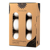 decolite-christbaumkugeln-10-cm-weiss-144561006002.jpg Ein 6er Pack Christbaumkugeln in Weiß mit 10cm Durchmesser von DecoLite in einer dekorativen Schachtel.