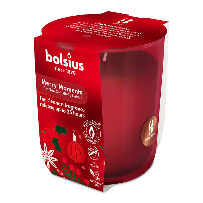 Ein Bolsius Duftkerzenglas aus rotem Milchglas und Ingwer-Zimt-Apfel-Duft.
