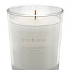 Ein Duftglas "Winter Kisses" von Prices Candles in der Größe 8,9x8,0cm.