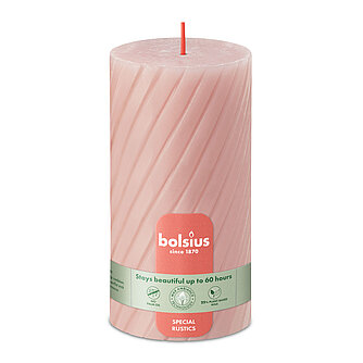Artikelvorschau Bolsius Rustik Ribbed Stumpenkerzen 130/68 mm - Nebliges Rosa (1 Stück)