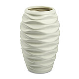Eine Keramikvase Lips von Sandra Rich in der Größe 20x13cm in der Farbe Weiß.
