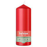 Eine Stumpenkerze von Bolsius mit den Maßen 150/58mm (H/DM) in der Farbe "Zartes Rot".