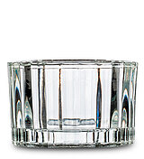 Ein Teelichthalter Shine Round von Sandra Rich in der Größe 3,6x5,6cm in der Farbe klar.