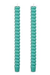 2 Tafelkerzen Twist von Edelman in der Größe 28x2,4cm in der Farbe grün.